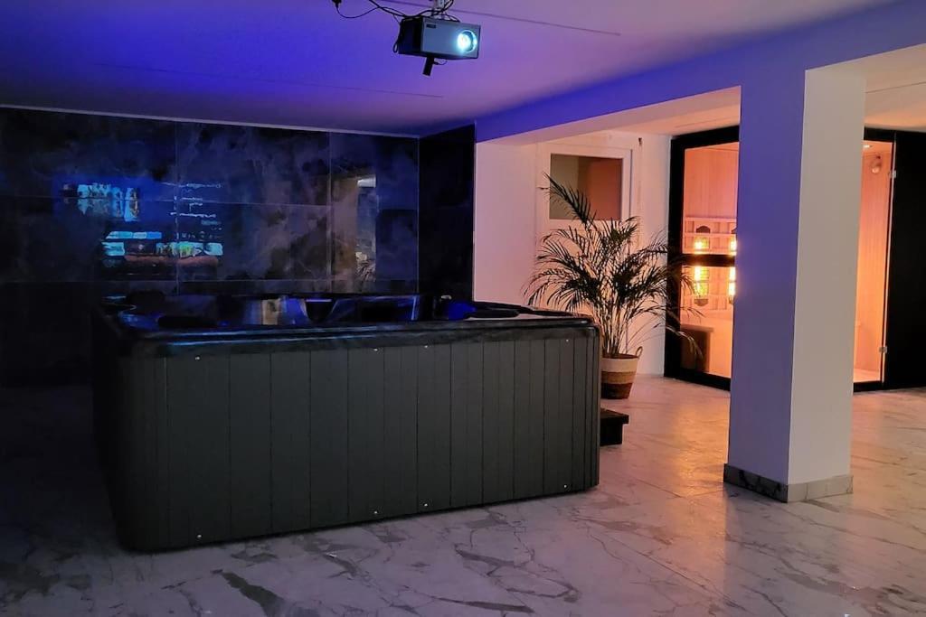 A O G Prestige Relax Max Spa Sauna Algolsheim Exterior photo